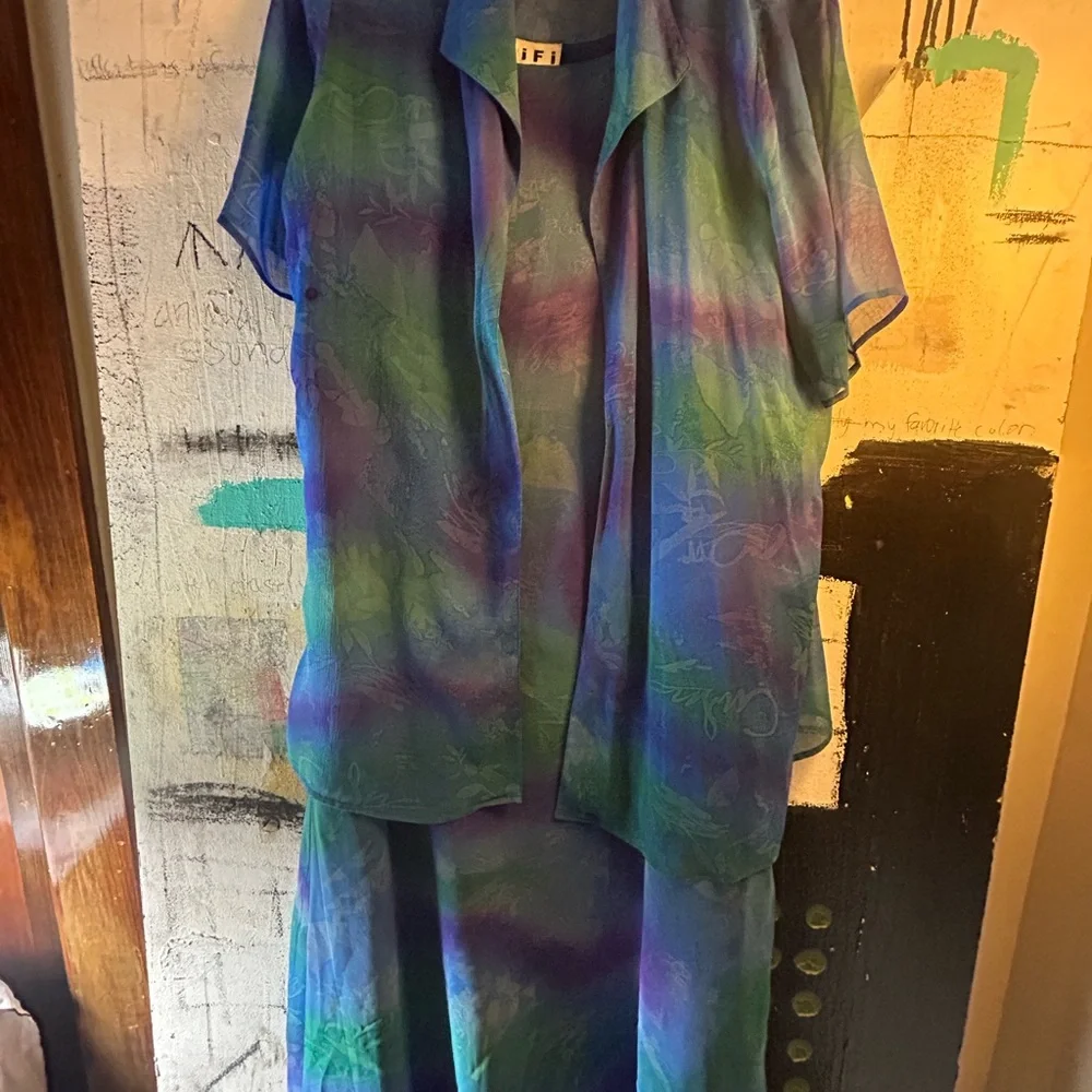 Colorful Sleeveless Maxi Dress - Picture 4 of 7